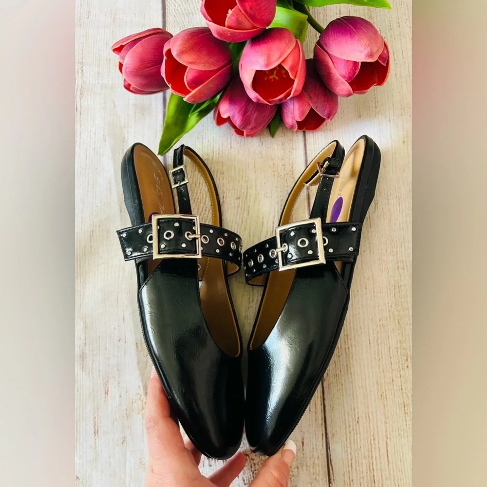 SODA Black Patent Leather Slingback Mary Jane Buckle Grommet Round Toe Flats